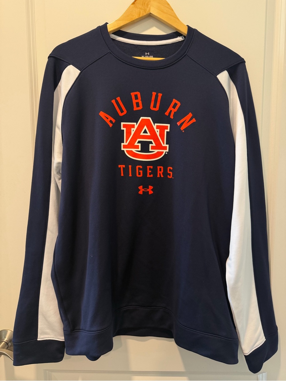 Under Armour Navy and White Auburn Tigers Crewneck Sweatshirt